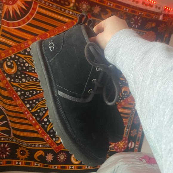 ugg neumel size 9
